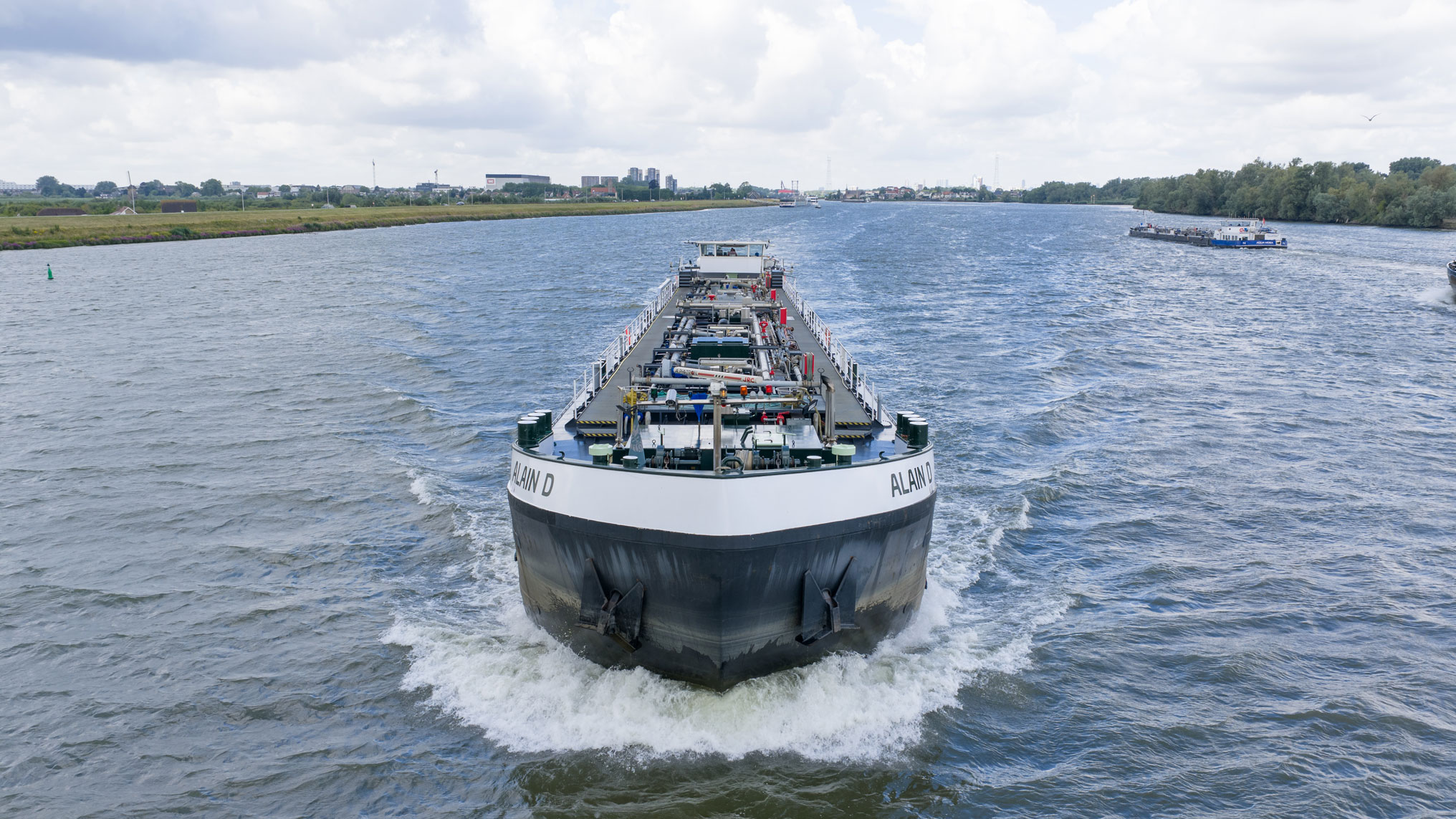 alain d, ams barging, tanker, tankvaart, transport, liquid bulk, kinderdijk