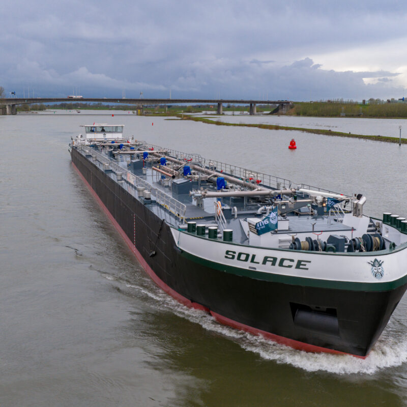 mts solace, ams barging, fleet expansion, tankvaart, tanker, barging, liquid bulk transport, chartering, inland shipping