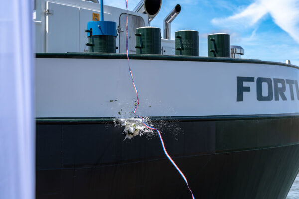 Doop-Fortuna-3_web baptism, christening, mts fortuna, rotterdam, bp, ams barging, bunkering, barging, methanol, diesel electric