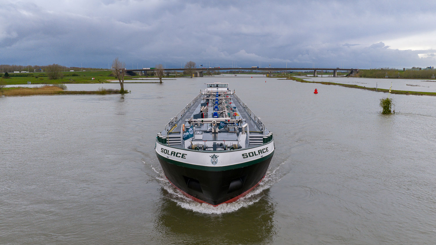 mts solace, tanker, barging, bunkering, tankvaart, tankervessel, liquid bulk