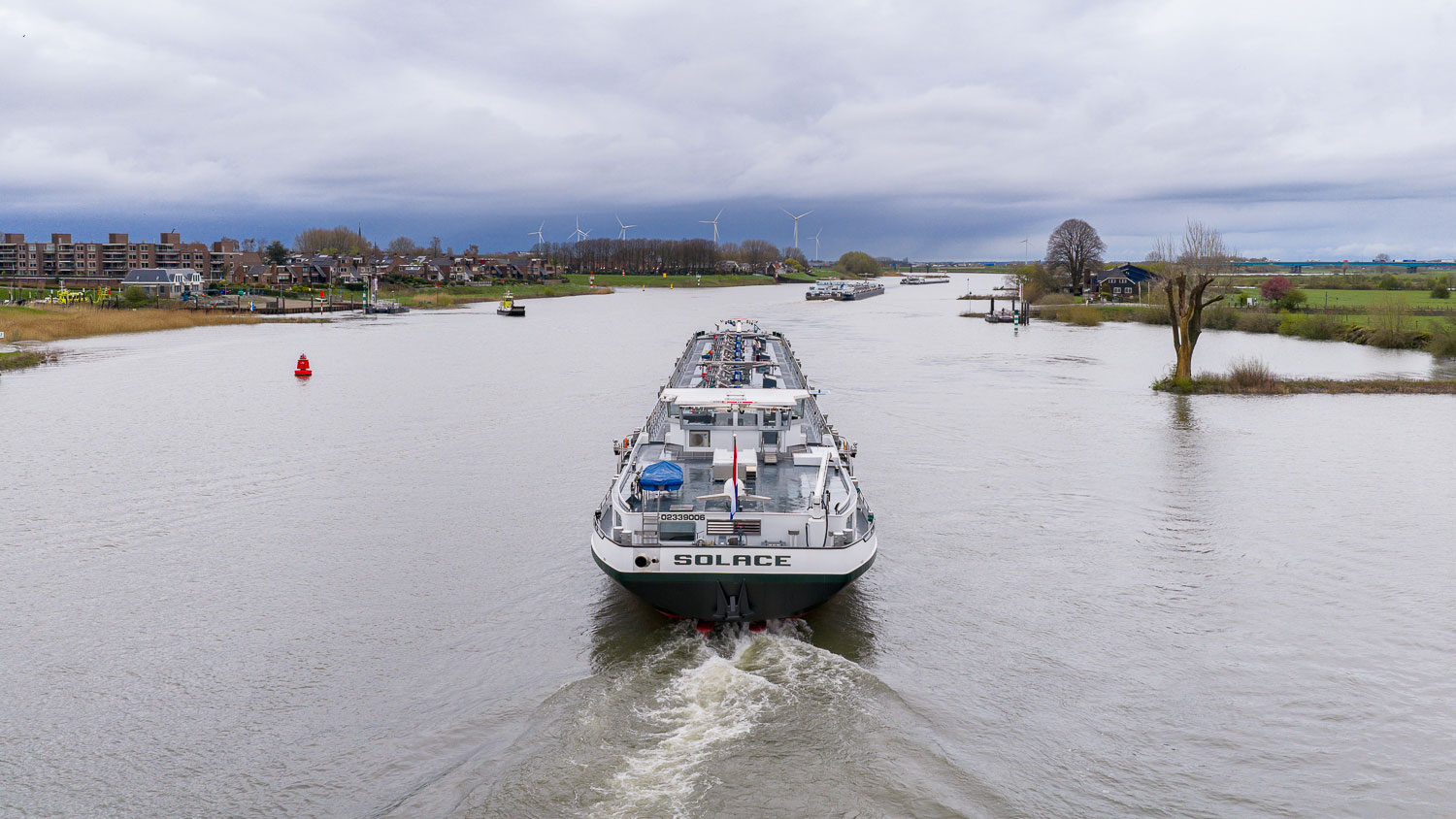 mts solace, tanker, barging, bunkering, tankvaart, tankervessel, liquid bulk